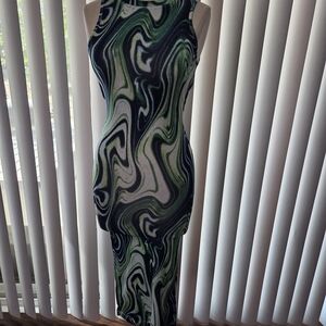 Elegant Green Swirl Dress